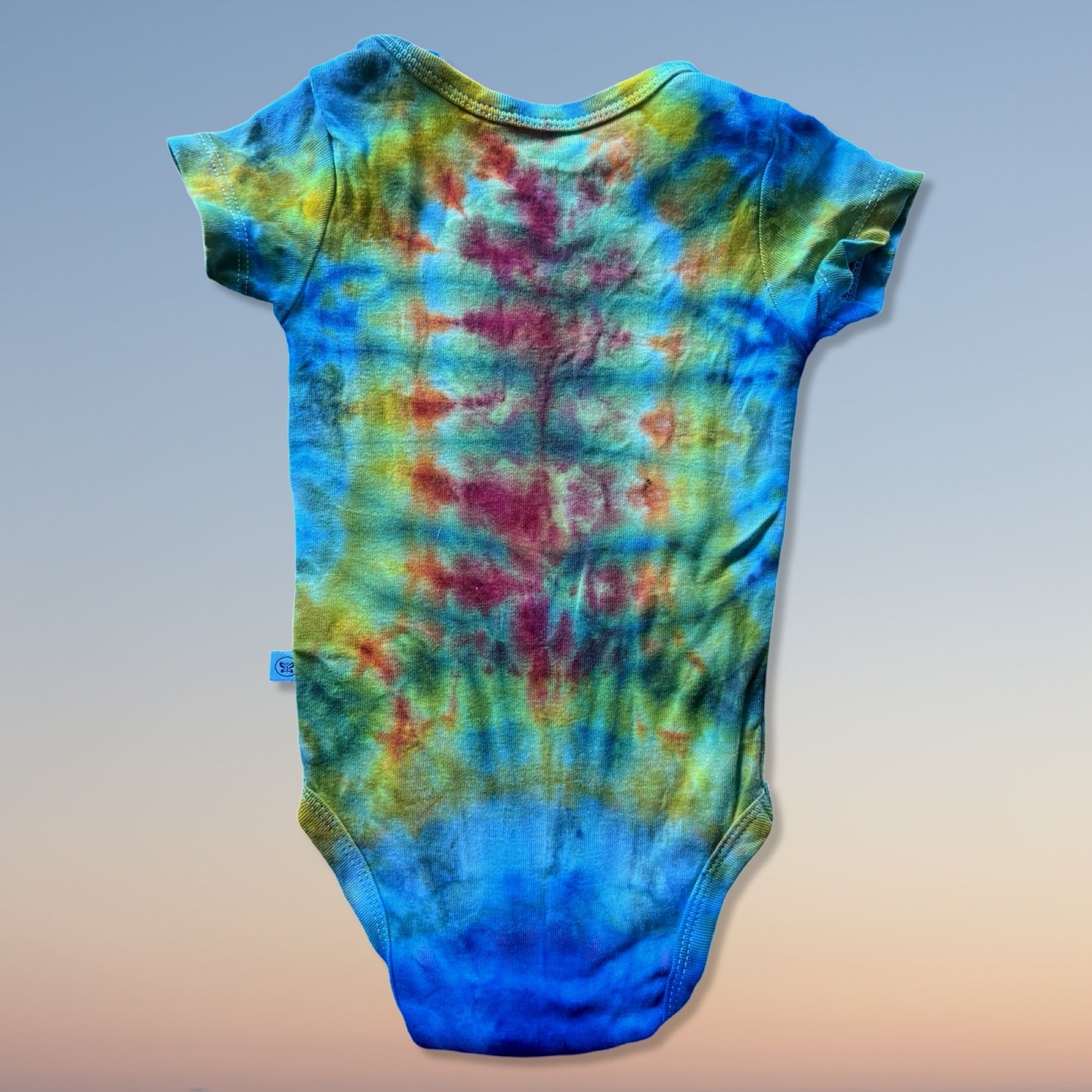 tie dye baby onsier rainbow heart